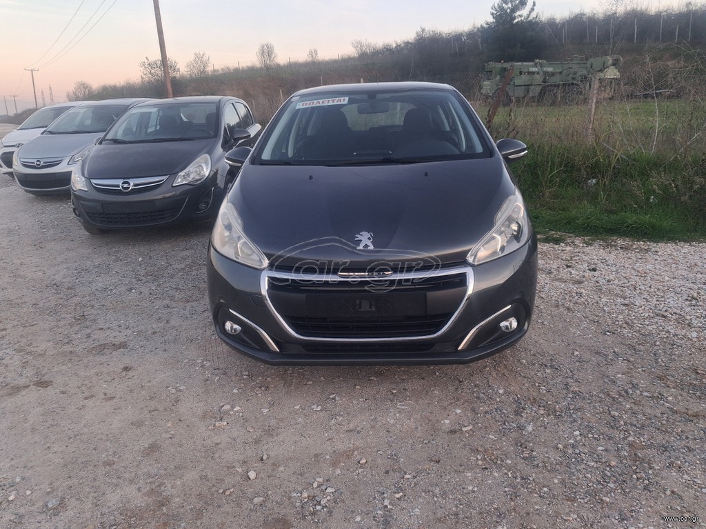 Peugeot 208 2015
