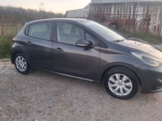 Peugeot 208 2015-thumb-2