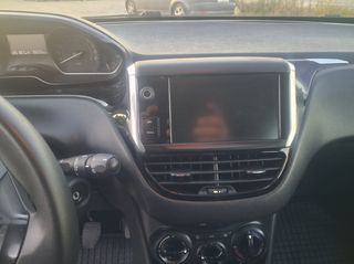 Peugeot 208 2015-thumb-6