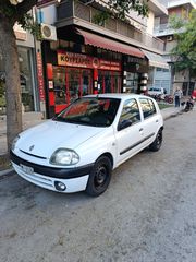 Renault Clio 2000