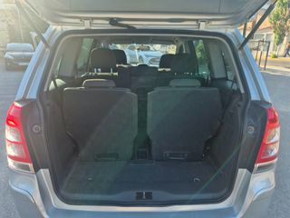 Opel Zafira 2010-thumb-7