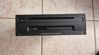 VW 5G0035819A ΡΑΔΙΟ-NAVI - Control unit for information electronics with radio, Bluetooth and SD-CD drive