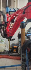Specialized turbo Levo e-bike-thumb-4