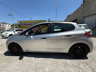 Peugeot 208 2016 PureTech 1.2 Active-thumb-5