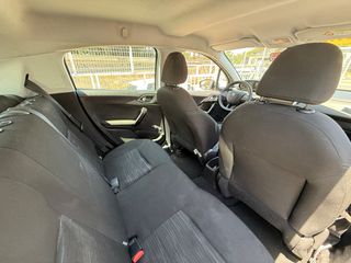 Peugeot 208 2016 PureTech 1.2 Active-thumb-12