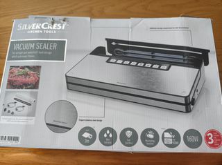 Vacuum sealer