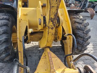 Φορτωτής Με Λάστιχα CAT 2011 906 H-thumb-18
