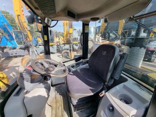 Φορτωτής Με Λάστιχα CAT 2011 906 H-thumb-19