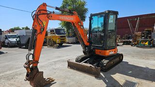 Εκσκαφάκι (διαβολάκι) Hitachi 2019 ZX33U-thumb-5