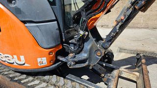 Εκσκαφάκι (διαβολάκι) Hitachi 2019 ZX33U-thumb-10