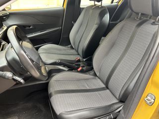 Peugeot 208 2021-thumb-10