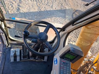 Εκσκαφέας Με Λάστιχα Liebherr 2010 924C-thumb-10