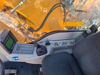 Εκσκαφέας Με Λάστιχα Liebherr 2010 924C-thumb-11