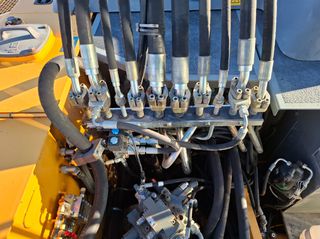 Εκσκαφέας Με Λάστιχα Liebherr 2010 924C-thumb-19
