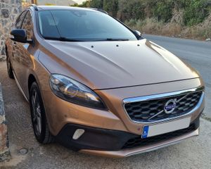 Volvo V40 Cross Country 2015-thumb-4
