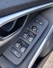 Volvo V40 Cross Country 2015-thumb-20