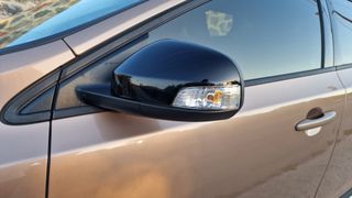 Volvo V40 Cross Country 2015-thumb-10
