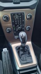 Volvo V40 Cross Country 2015-thumb-18
