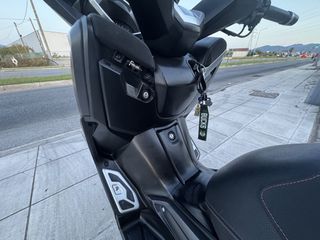 Yamaha XMAX 400 2014 MOMO DESIGN-thumb-14