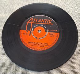 Led Zeppelin – A. Whole Lotta Love 7'