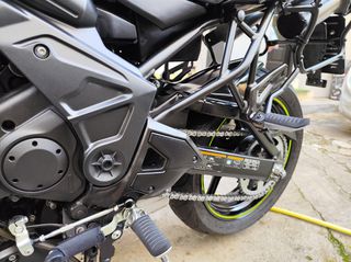 Kawasaki Versys 650 2019-thumb-1