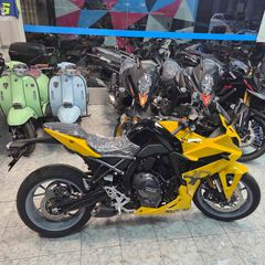 Suzuki GSX 8R 2026-thumb-1