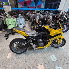 Suzuki GSX 8R 2026-thumb-2