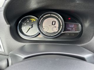 Renault Megane 2015-thumb-21