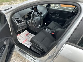 Renault Megane 2015-thumb-26