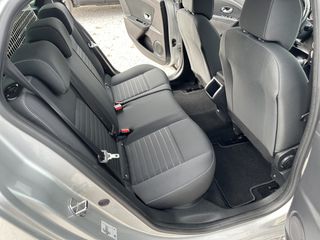 Renault Megane 2015-thumb-37