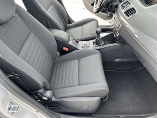 Renault Megane 2015-thumb-40
