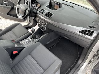 Renault Megane 2015-thumb-41
