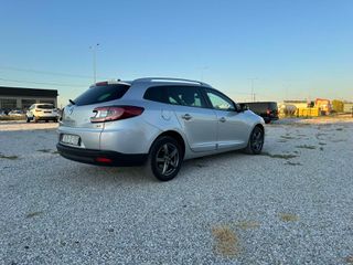 Renault Megane 2015-thumb-16