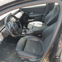 Mercedes-Benz A 180 2020-thumb-4