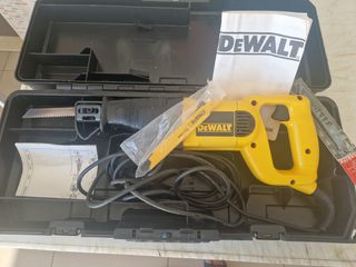 DEWALT-thumb-1