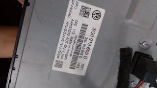 Volkswagen Golf-thumb-1