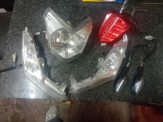 φαναρια εμπρός πίσω και φλας vf 185