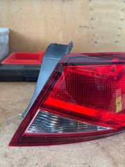 4ΑΔΑ Πισω φαναρια SEAT LEON 5F