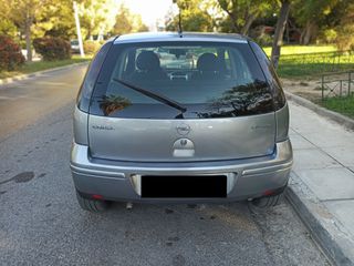 Opel Corsa 2004-thumb-9