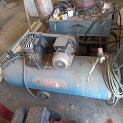 LAM Αεροσυμπιεστής 300l