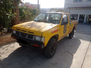 Nissan King Cab 1995 D21 4X4 DIESEL-thumb-1