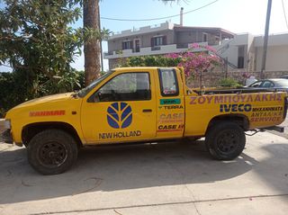 Nissan King Cab 1995 D21 4X4 DIESEL-thumb-2
