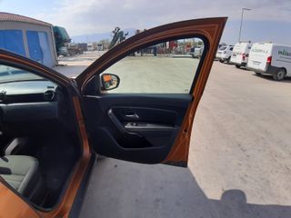 Dacia Duster 2019-thumb-14