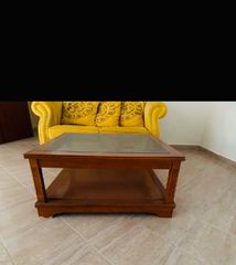 Τραπεζάκι Σαλονιού από ξύλο μασίφ και γυαλί