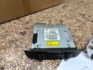 MASERATI GRAN TURISMO ΓΝΗΣΙΑ ΟΘΟΝΗ + ΡΑΔΙΟ CD ΚΟΝΣΟΛΑ-thumb-4