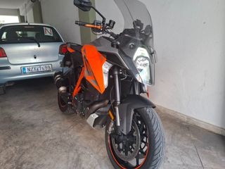 KTM 1290 Super Duke GT 2016-thumb-6
