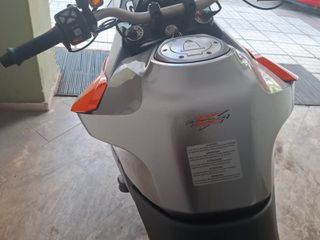 KTM 1290 Super Duke GT 2016-thumb-23