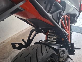 KTM 1290 Super Duke GT 2016-thumb-31