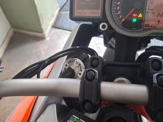 KTM 1290 Super Duke GT 2016-thumb-35