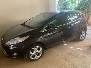Ford Fiesta 2010 1.4 TITANIUM